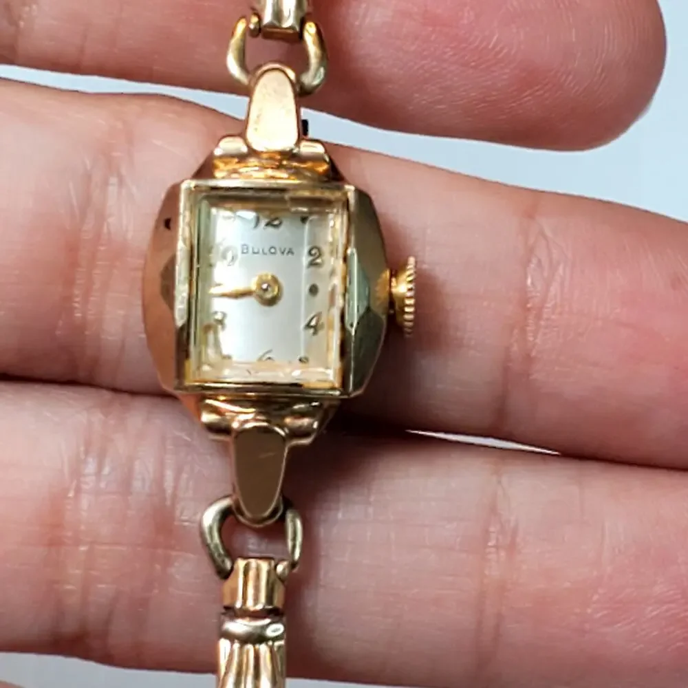 Bulova 10k Rolled Gold Plate Ladies Wristwatch Stretch Band 1950s Untested